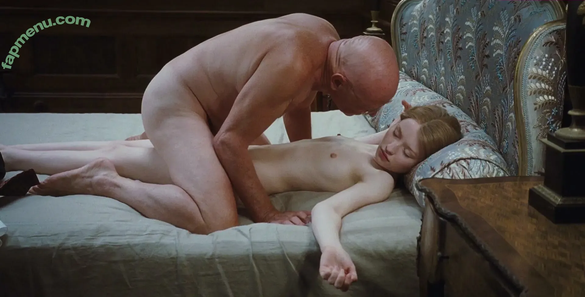 Emily Browning nude photo #0232 (emilyjanebrowning)
