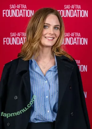 Emily Deschanel / emilydeschanel nude photo #0041