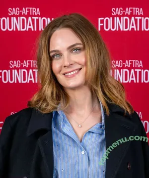 Emily Deschanel / emilydeschanel nude photo #0047