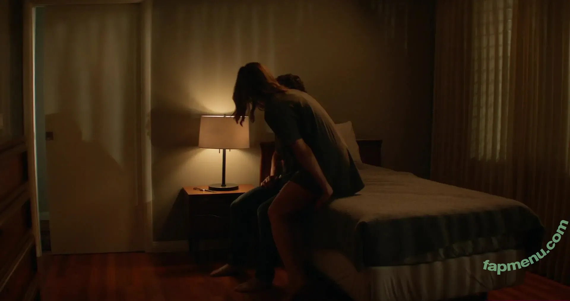 Emily Deschanel nude photo #0013 (emilydeschanel)