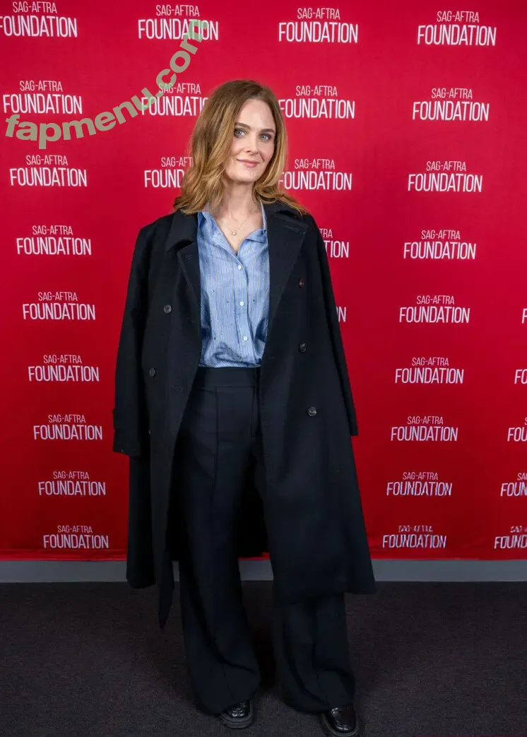 Emily Deschanel nude photo #0040 (emilydeschanel)