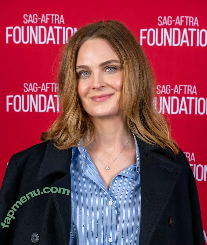 Emily Deschanel nude photo #0042 (emilydeschanel)