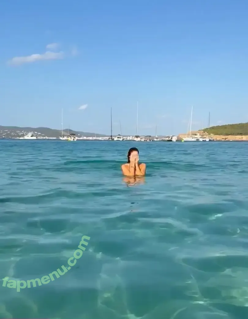 Emily Deyt-Aysage nude photo #0077 (emilydeytaysage / emjayplays)