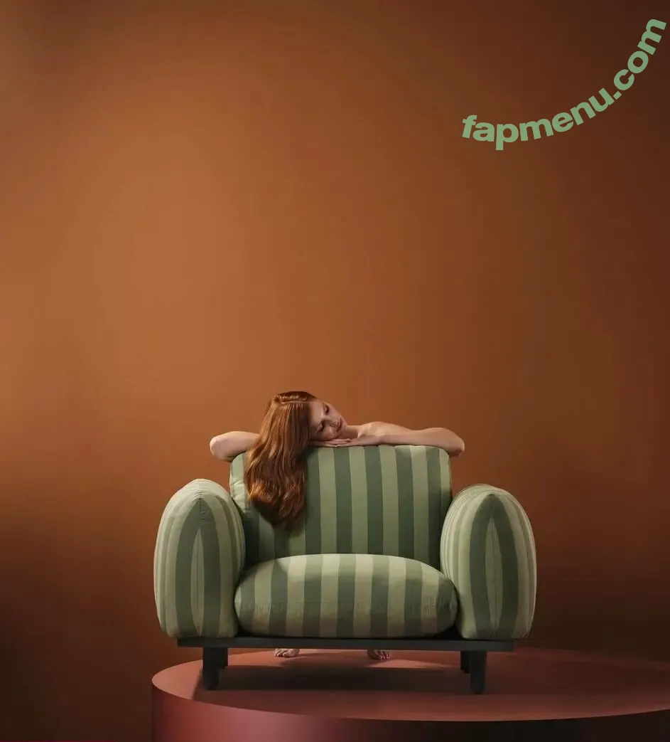 Emily Deyt-Aysage nude photo #0132 (emilydeytaysage / emjayplays)