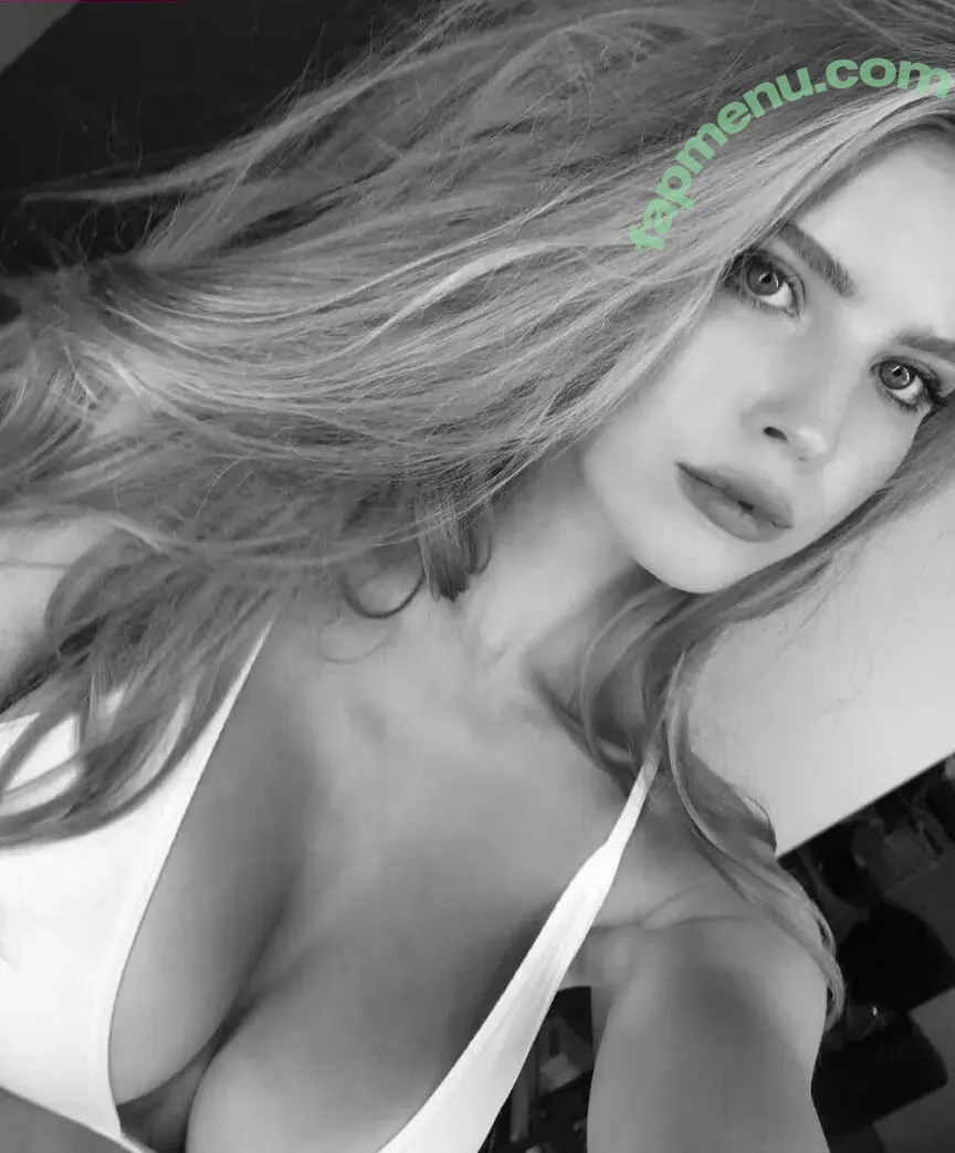Emily Deyt nude photo #0037 (Emily Deyt)