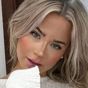 Emily Elizab3th / emmilyelizabethh / tabycat.xx nude photo #0007