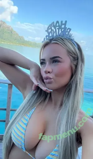 Emily Elizab3th / emmilyelizabethh / tabycat.xx nude photo #0011