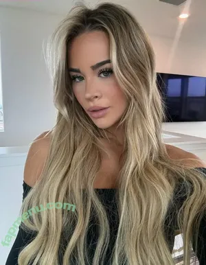 Emily Elizab3th / emmilyelizabethh / tabycat.xx nude photo #0063