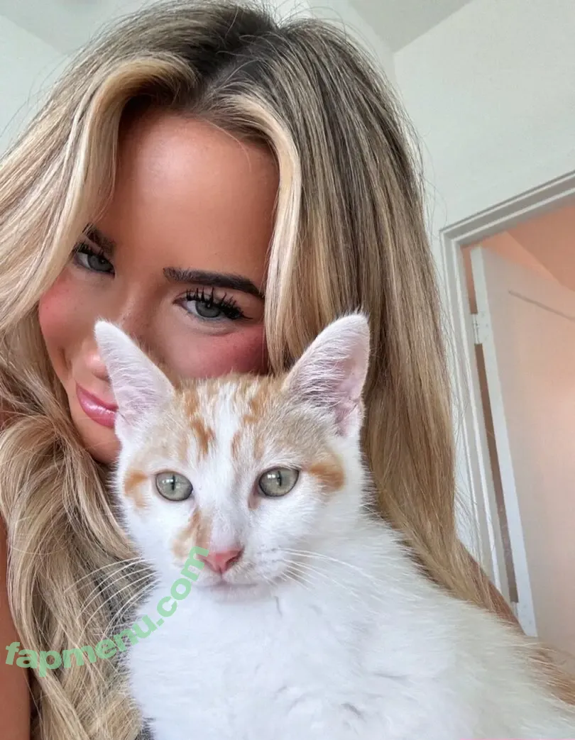 Emily Elizab3th nude photo #0185 (emmilyelizabethh / tabycat.xx)