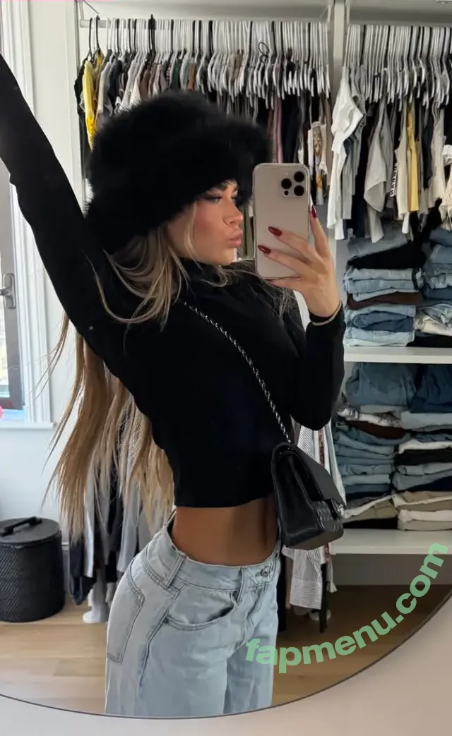 Emily Elizab3th nude photo #0387 (emmilyelizabethh / tabycat.xx)