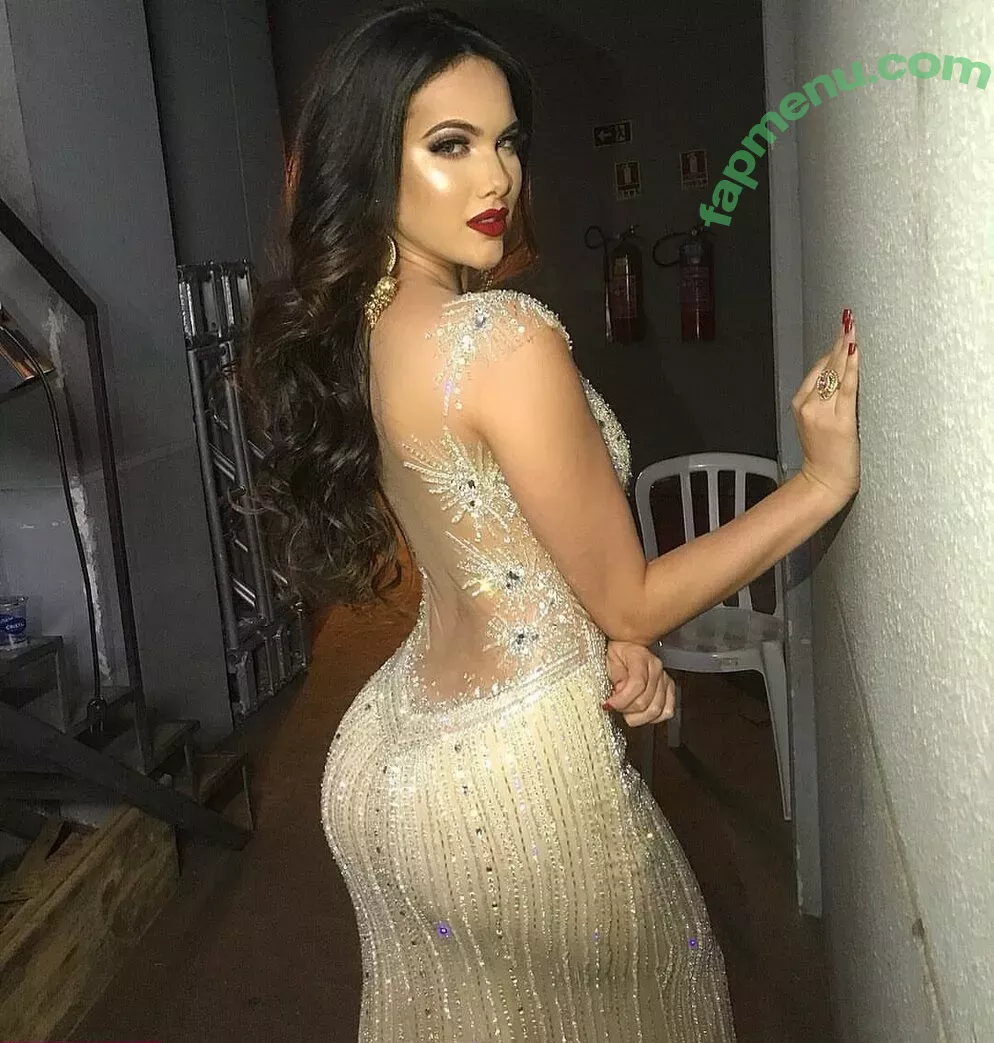 Emily Garcia nude photo #0092 (e_milygarcia / emilyfeet1)