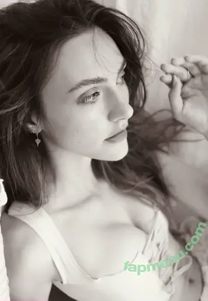 Emily Hall / emilyhallfree / heyemilyhall nude photo #0056