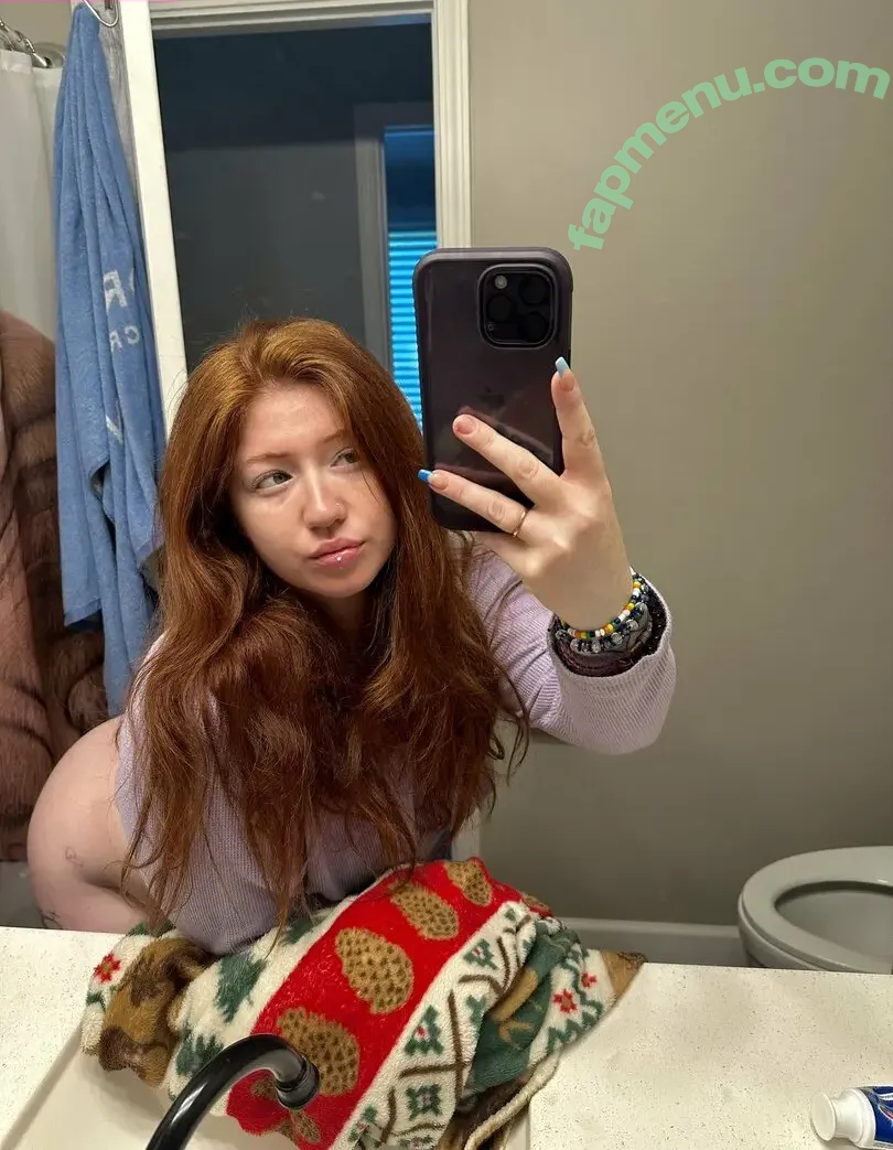 Emily Hensley nude photo #0040 (babygingerxo / emily_hensley_)