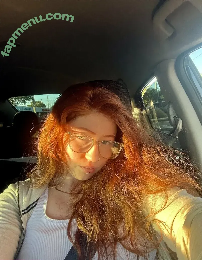 Emily Hensley nude photo #0045 (babygingerxo / emily_hensley_)
