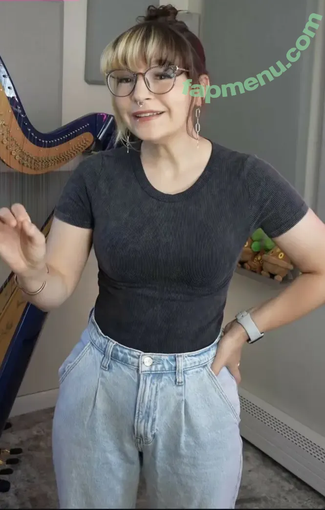 Emily Hopkins nude photo #0024 (emilyharpist)