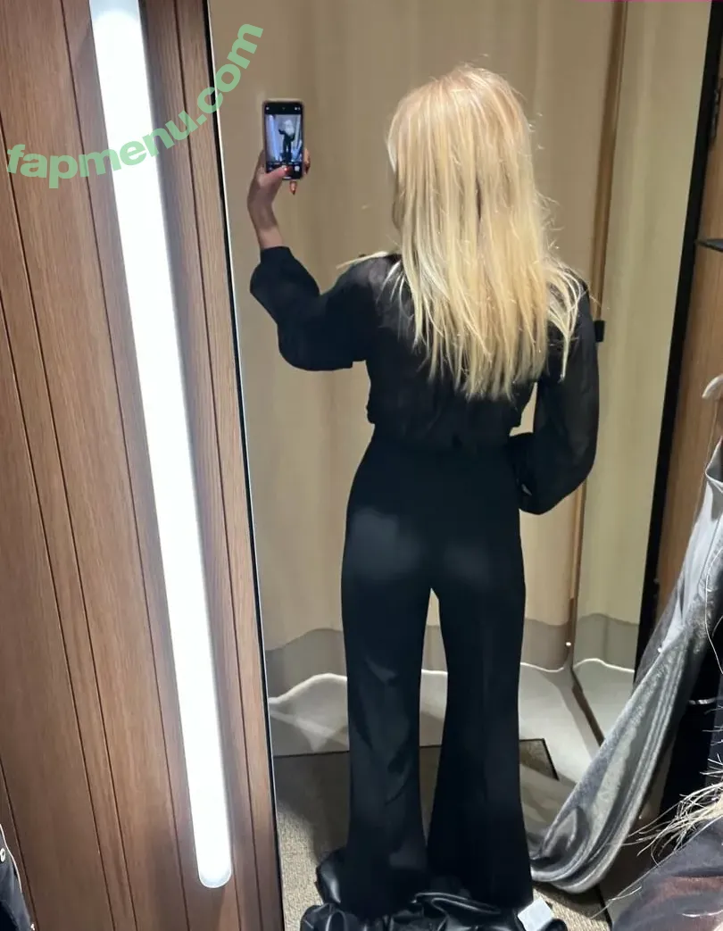 Emily Jane Deeley nude photo #0052 (emilyjanedeeley / zaradeeley)