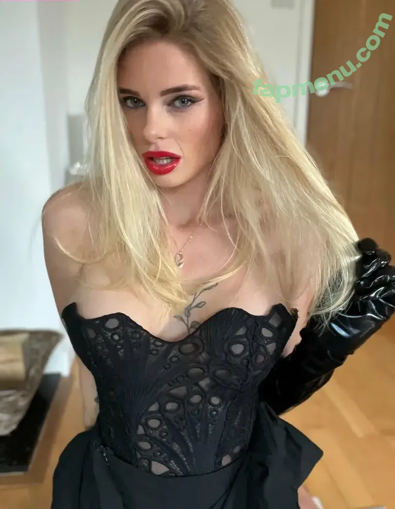 Emily Jane Deeley nude photo #0086 (emilyjanedeeley / zaradeeley)