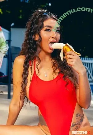 Emily June / EmyJune / emily_juneee / emilyyyyjunee nude photo #0057