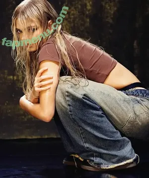 Emily Kelavos / emilykelavos nude photo #0011