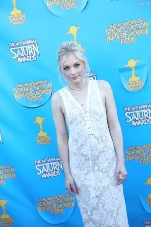 Emily Kinney / emmykinney nude photo #0119