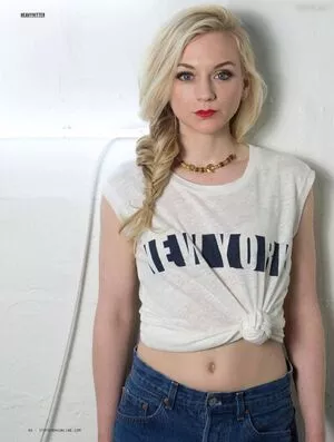 Emily Kinney / emmykinney nude photo #0137