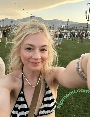 Emily Kinney / emmykinney nude photo #0214