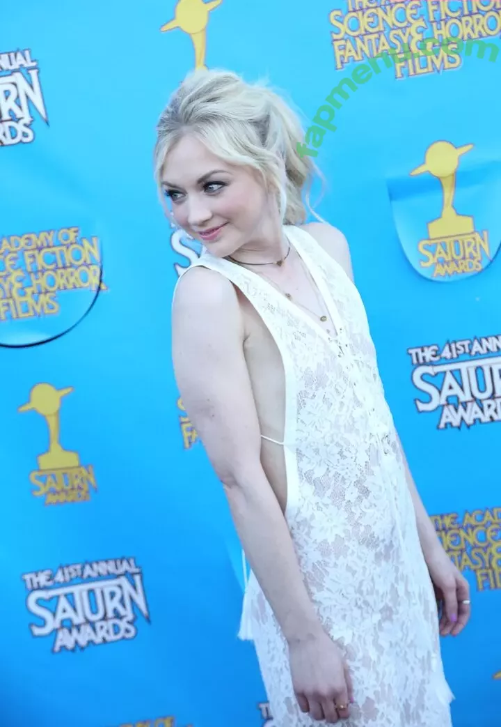 Emily Kinney nude photo #0118 (emmykinney)