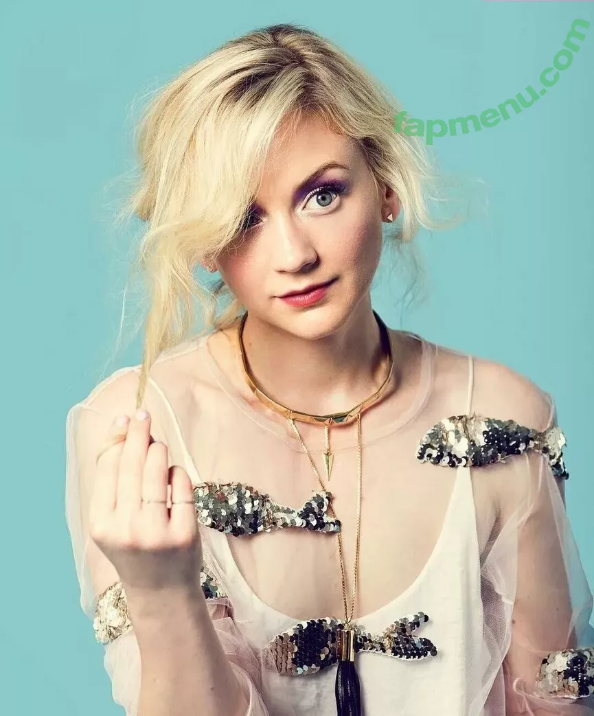 Emily Kinney nude photo #0127 (emmykinney)