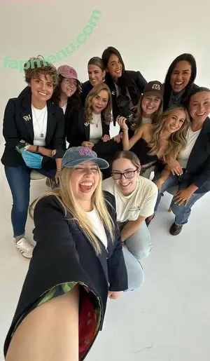 Emily Landon / emilyylandon nude photo #0019