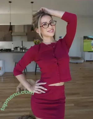 Emily Landon / emilyylandon nude photo #0030