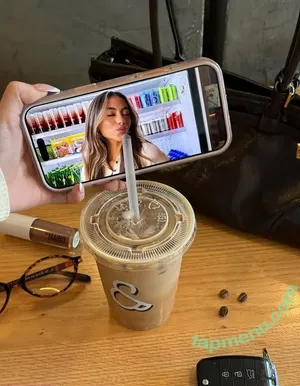 Emily Landon / emilyylandon nude photo #0082