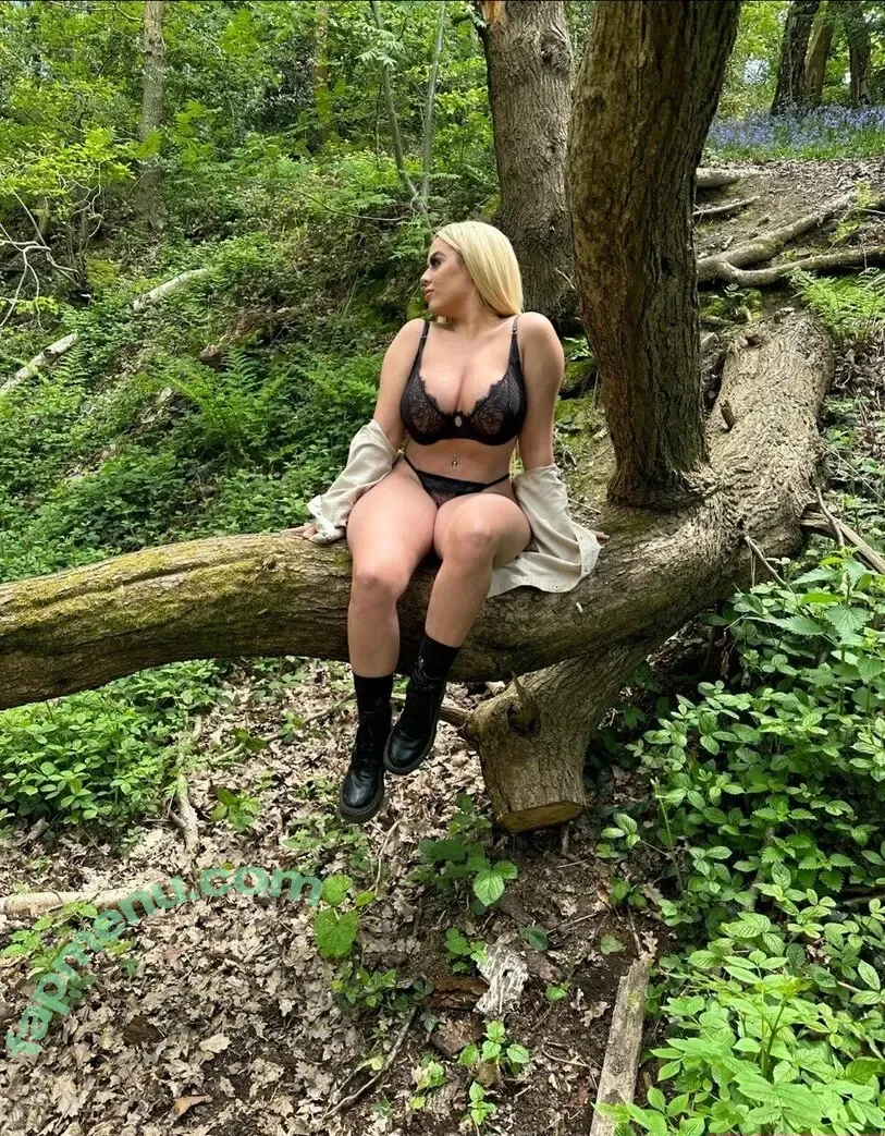 emily_louiseuk nude photo #0036 (emilylouiseuk)