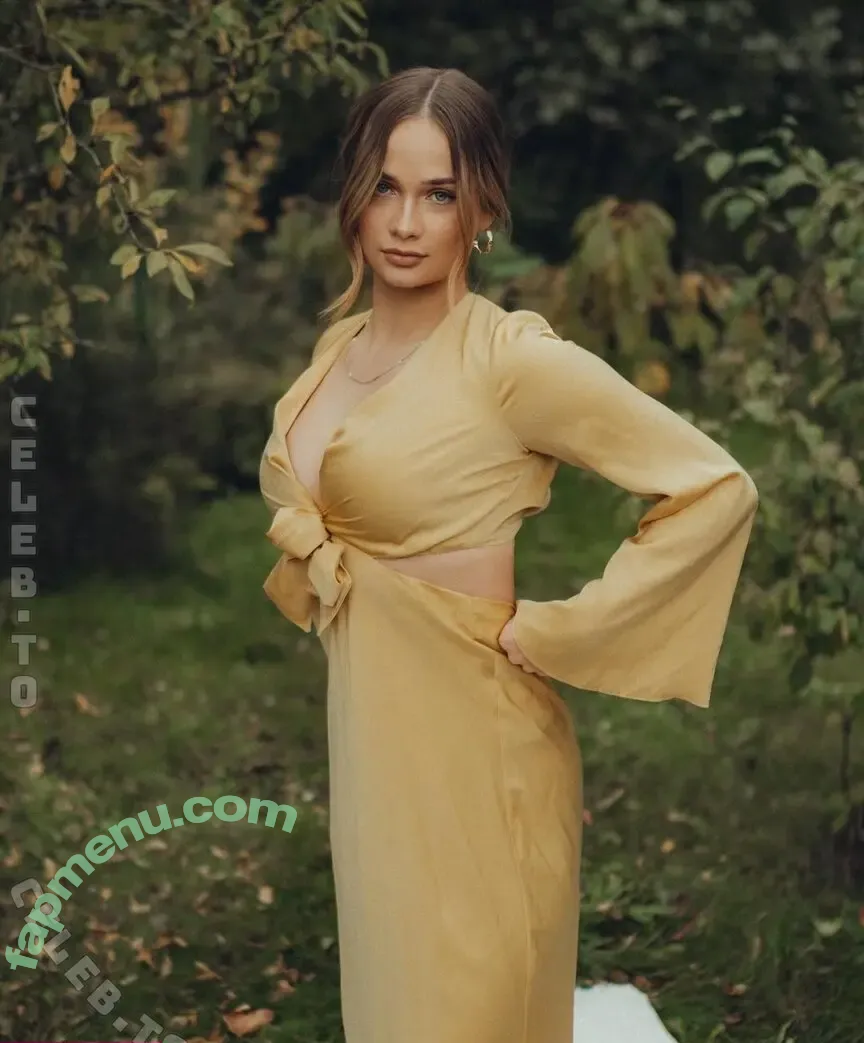 Emily Marie Neumann nude photo #0109 (emilymarieneumann)