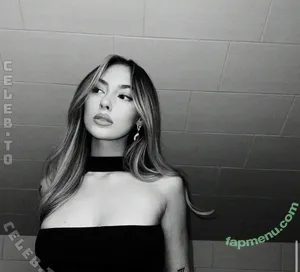 Emily._.mhl nude photo #0043