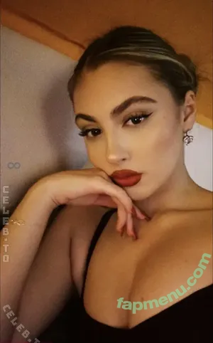 Emily._.mhl nude photo #0044