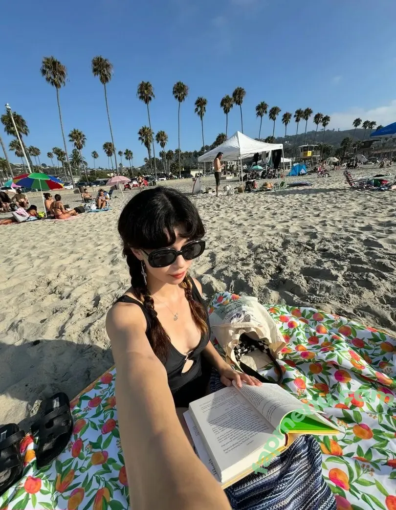 Emily Miko nude photo #0011 (emi.miko / moonmiko)