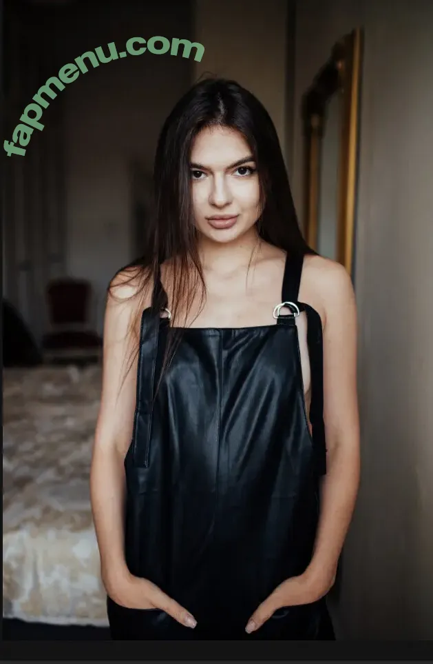 Emily Moon nude photo #0001 (moondrum)