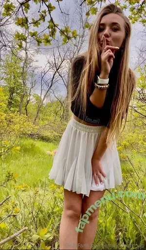 emily_murr / emily.murr nude photo #0049