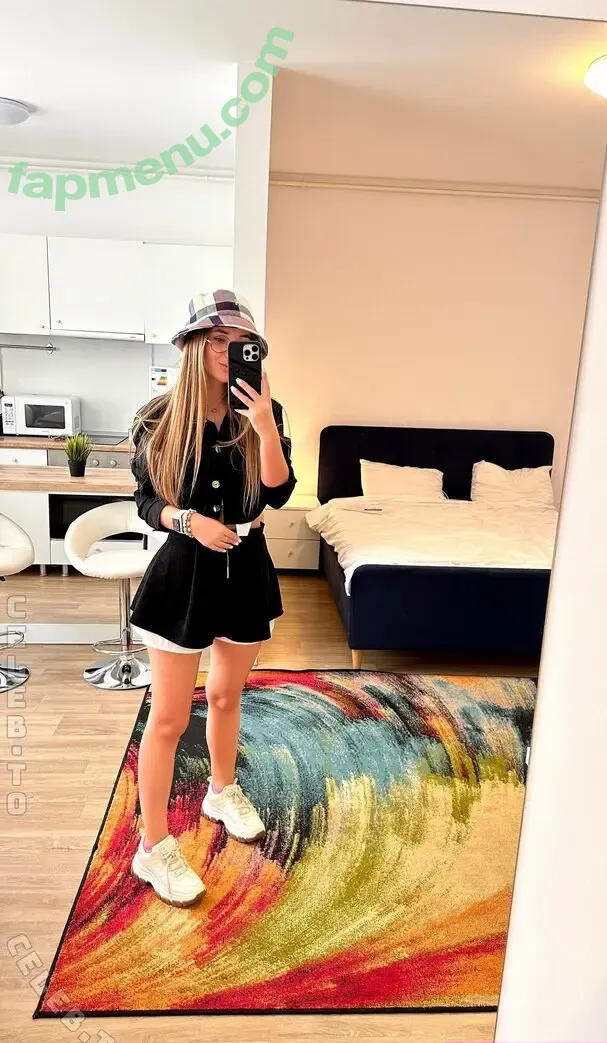 emily_murr nude photo #0045 (emily.murr)