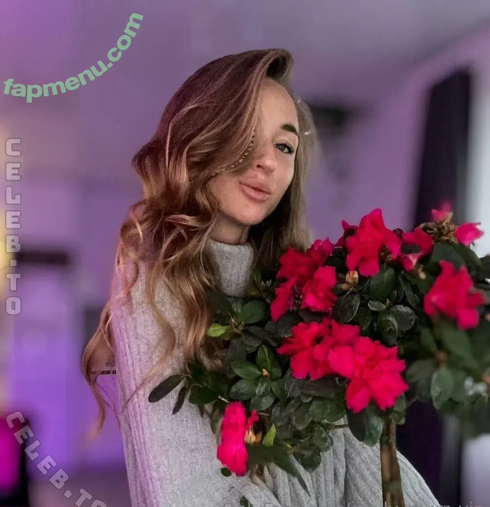 emily_murr nude photo #0086 (emily.murr)