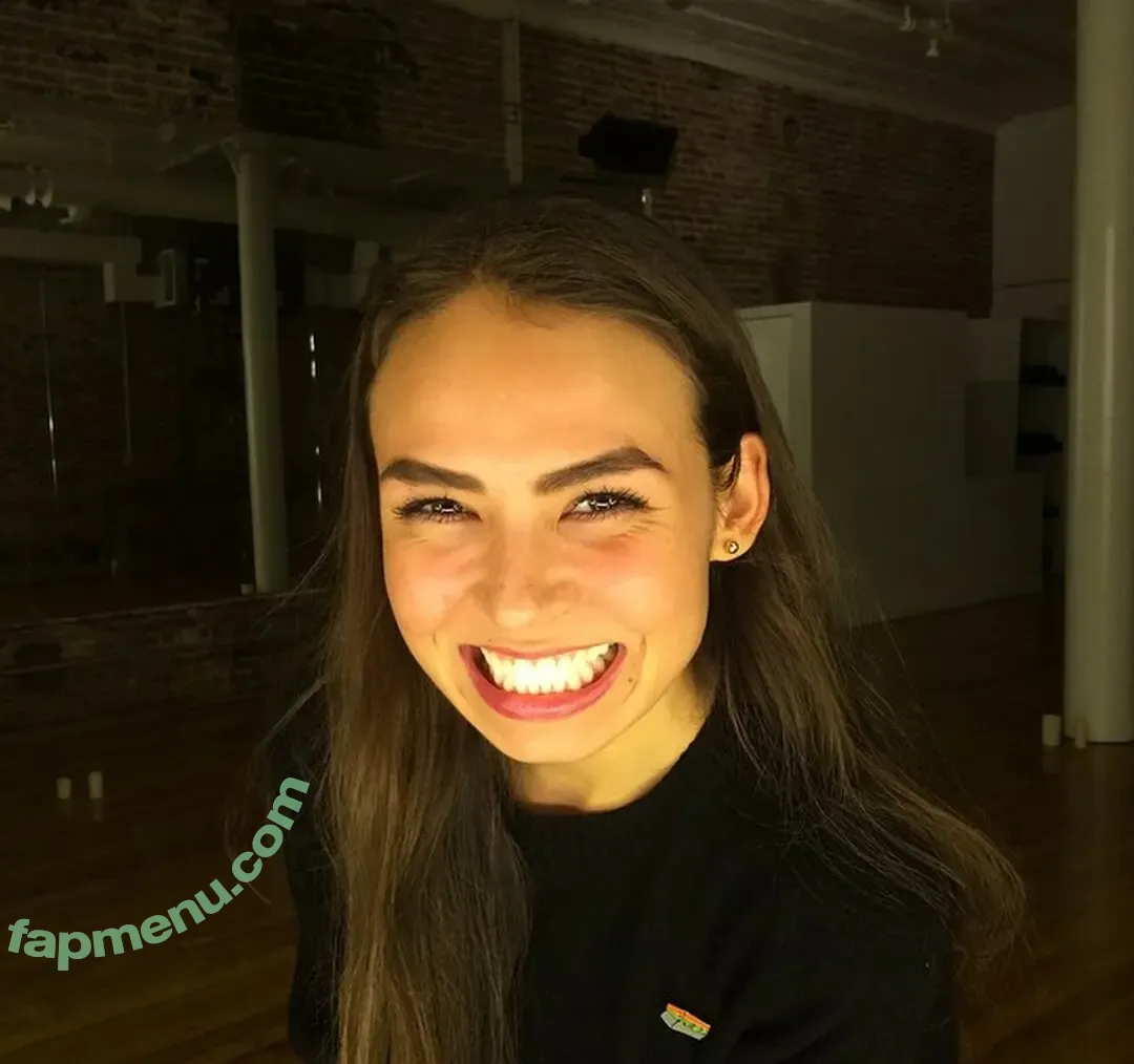 Emily Oberg nude photo #0015 (emilyoberg)