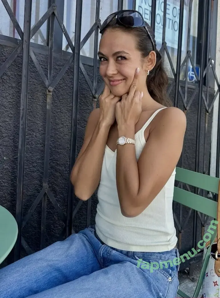 Emily Oberg nude photo #0332 (emilyoberg)