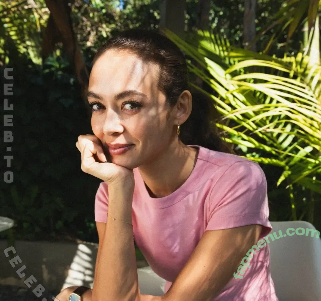 Emily Oberg nude photo #0349 (emilyoberg)