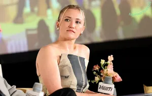 Emily Osment / emilyosment / laurenx687 nude photo #0600