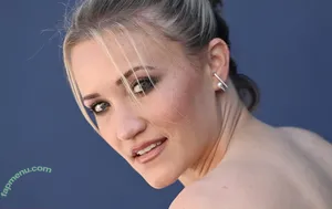 Emily Osment / emilyosment / laurenx687 nude photo #0637