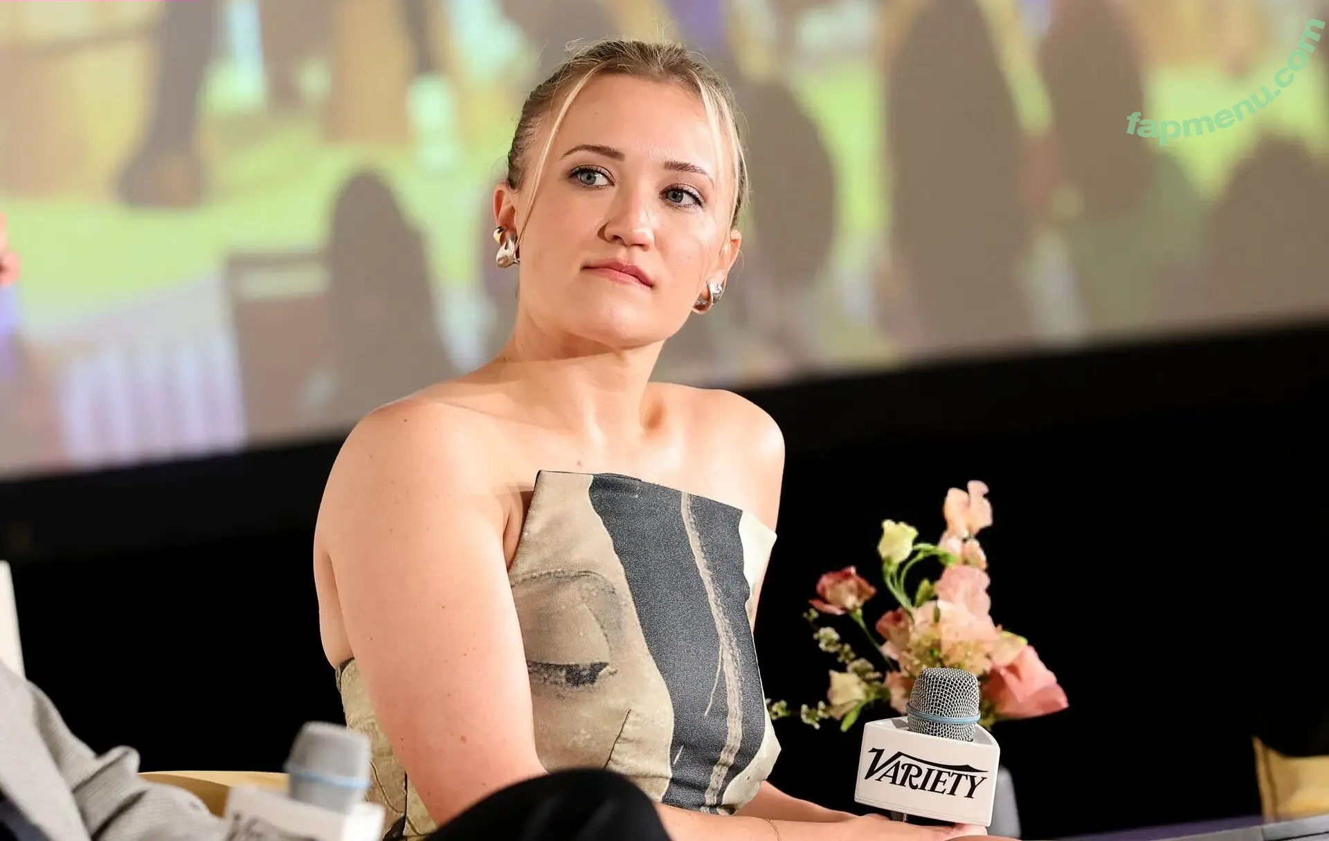 Emily Osment nude photo #0600 (emilyosment / laurenx687)