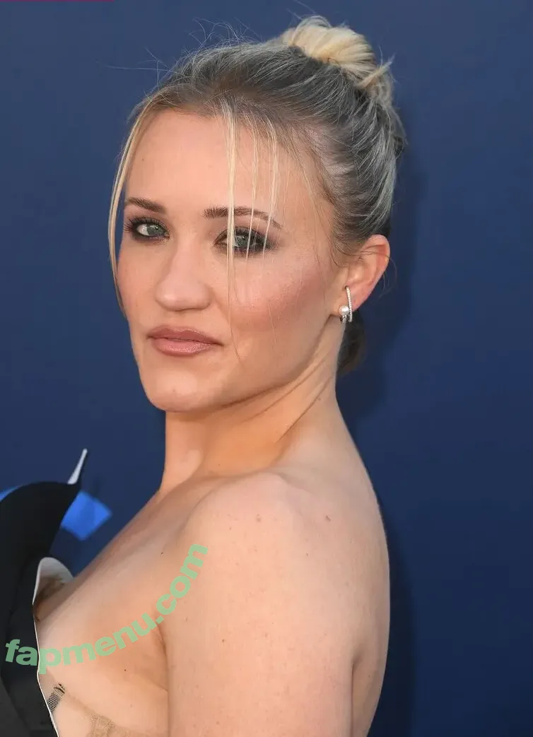 Emily Osment nude photo #0606 (emilyosment / laurenx687)