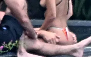 Emily Ratajkowski / emrata nude photo #9081