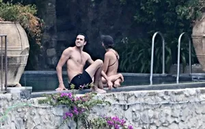 Emily Ratajkowski / emrata nude photo #9085