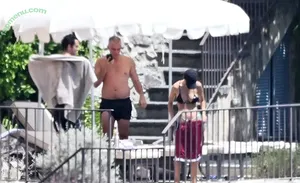 Emily Ratajkowski / emrata nude photo #9093